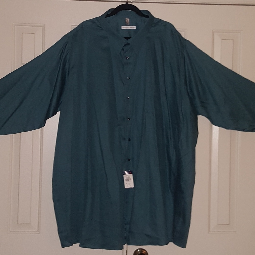 Geoffrey Beene wrinkle free long sleeve